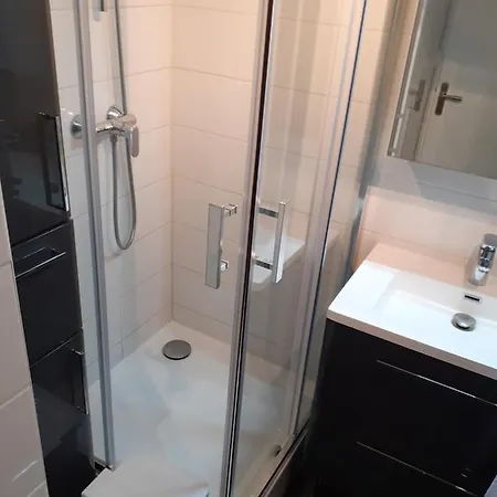 Helios 32, T2 Climatise, Parking, 500m Agde